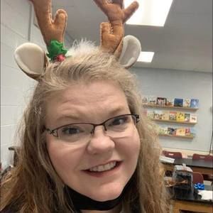 Meet your Posher, Nickie